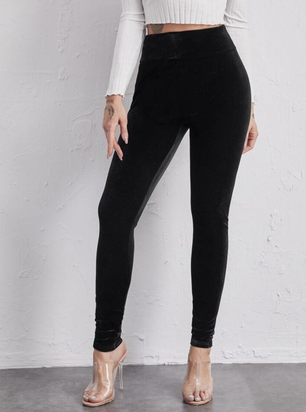 NWOT Black High-Waist Velvet Leggings